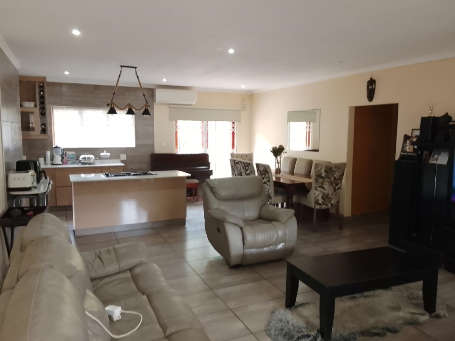3 Bedroom Property for Sale in Chase Valley KwaZulu-Natal