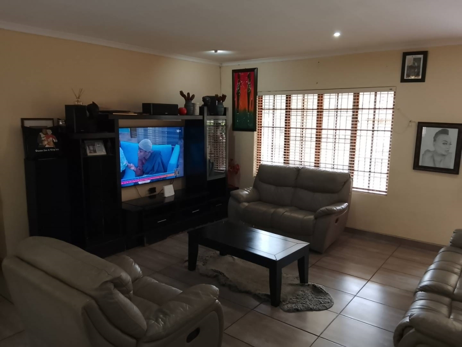 3 Bedroom Property for Sale in Chase Valley KwaZulu-Natal