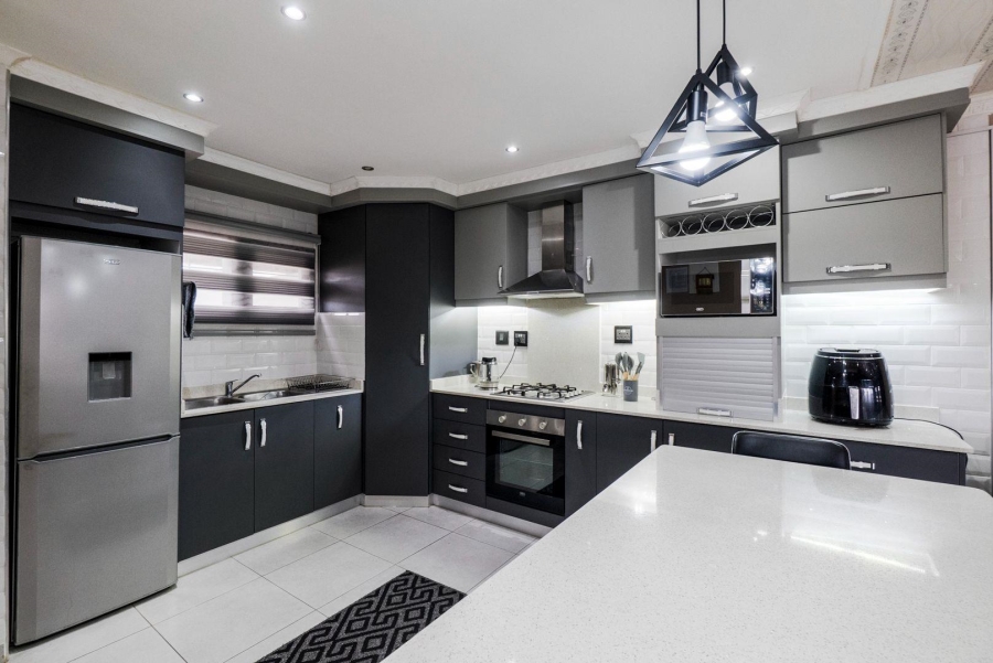 3 Bedroom Property for Sale in Amanzimtoti KwaZulu-Natal