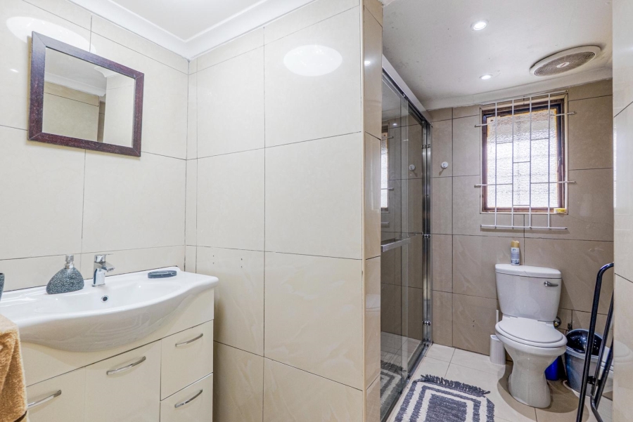 3 Bedroom Property for Sale in Amanzimtoti KwaZulu-Natal