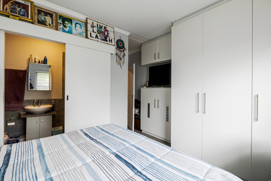 2 Bedroom Property for Sale in Athlone Park KwaZulu-Natal