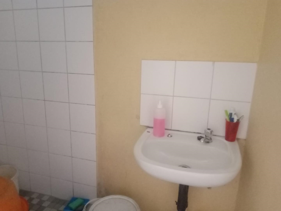 2 Bedroom Property for Sale in Umlazi KwaZulu-Natal