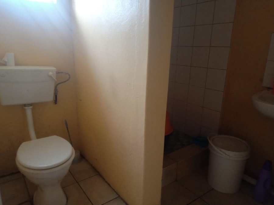 2 Bedroom Property for Sale in Umlazi KwaZulu-Natal