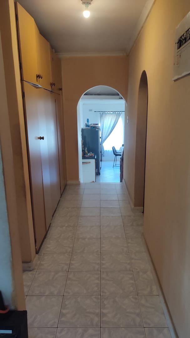 7 Bedroom Property for Sale in Avoca KwaZulu-Natal