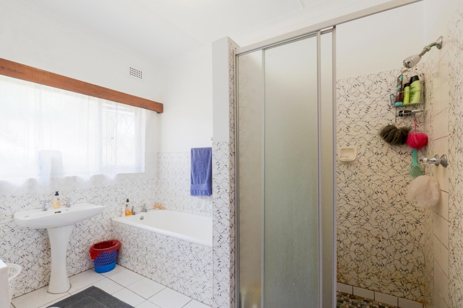 4 Bedroom Property for Sale in Athlone Park KwaZulu-Natal