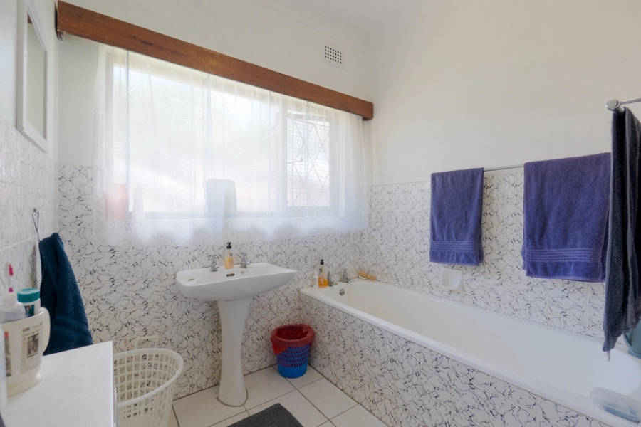 4 Bedroom Property for Sale in Athlone Park KwaZulu-Natal