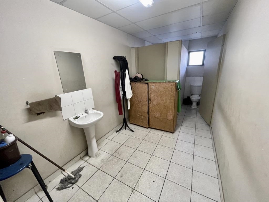 To Let commercial Property for Rent in Mount Edgecombe KwaZulu-Natal