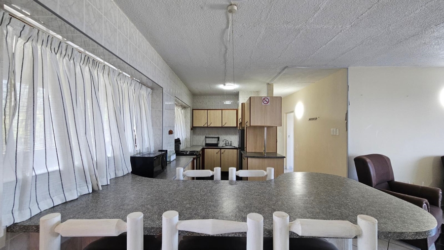 To Let 2 Bedroom Property for Rent in Amanzimtoti KwaZulu-Natal