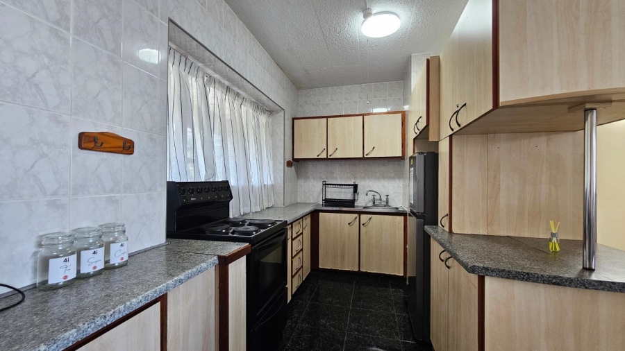 To Let 2 Bedroom Property for Rent in Amanzimtoti KwaZulu-Natal