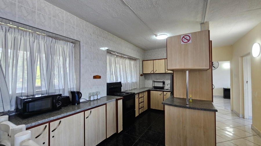 To Let 2 Bedroom Property for Rent in Amanzimtoti KwaZulu-Natal