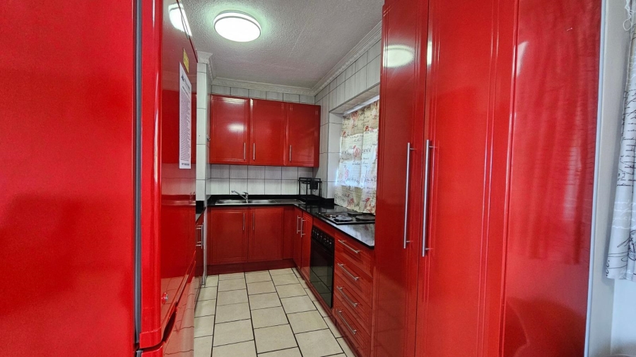 To Let 2 Bedroom Property for Rent in Amanzimtoti KwaZulu-Natal
