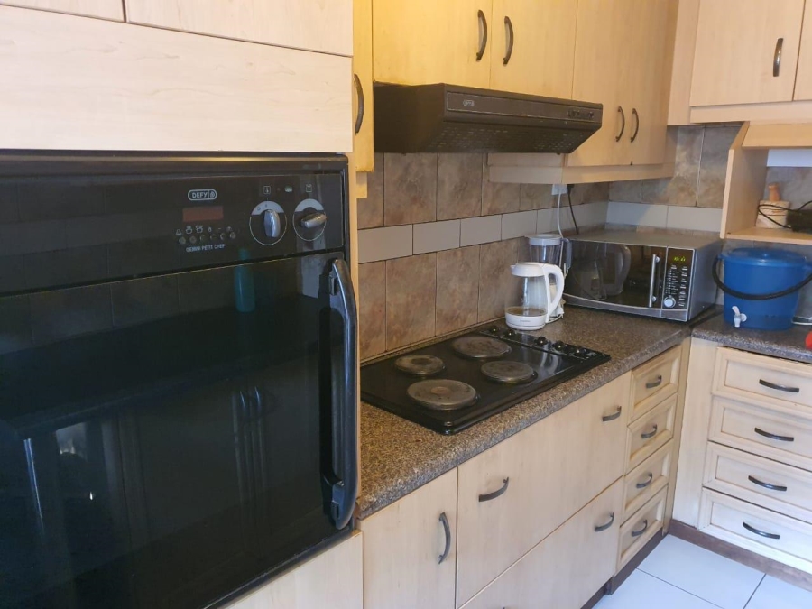 2 Bedroom Property for Sale in Empangeni Central KwaZulu-Natal