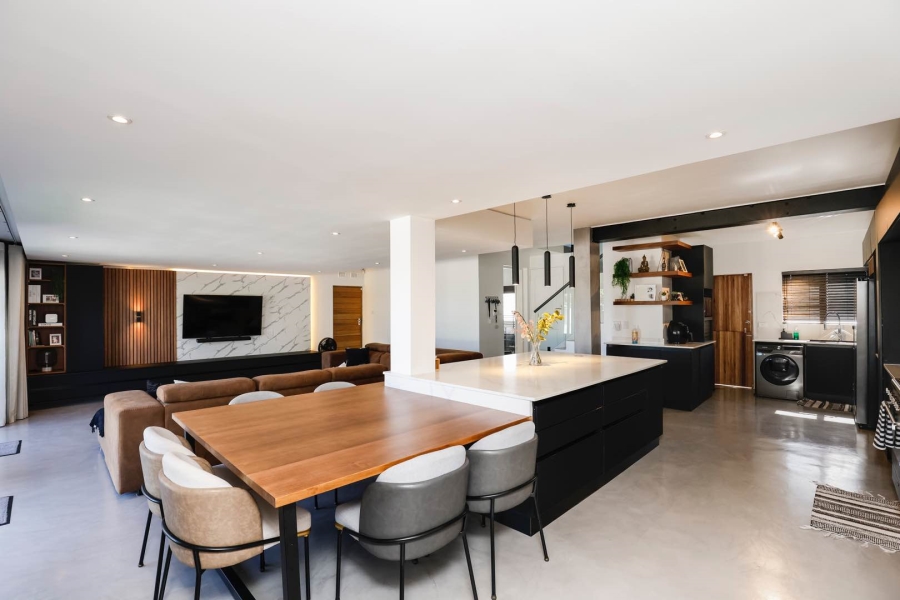 4 Bedroom Property for Sale in La Lucia KwaZulu-Natal