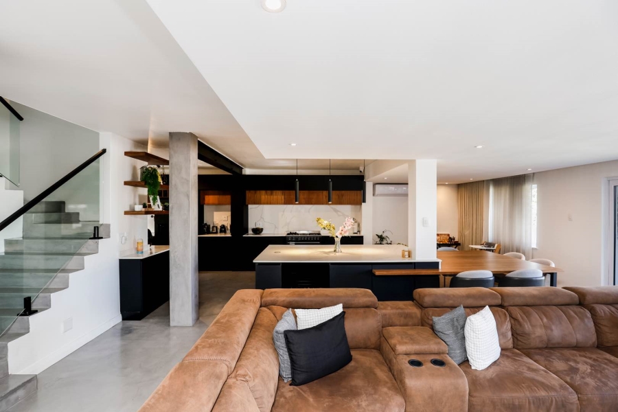 4 Bedroom Property for Sale in La Lucia KwaZulu-Natal