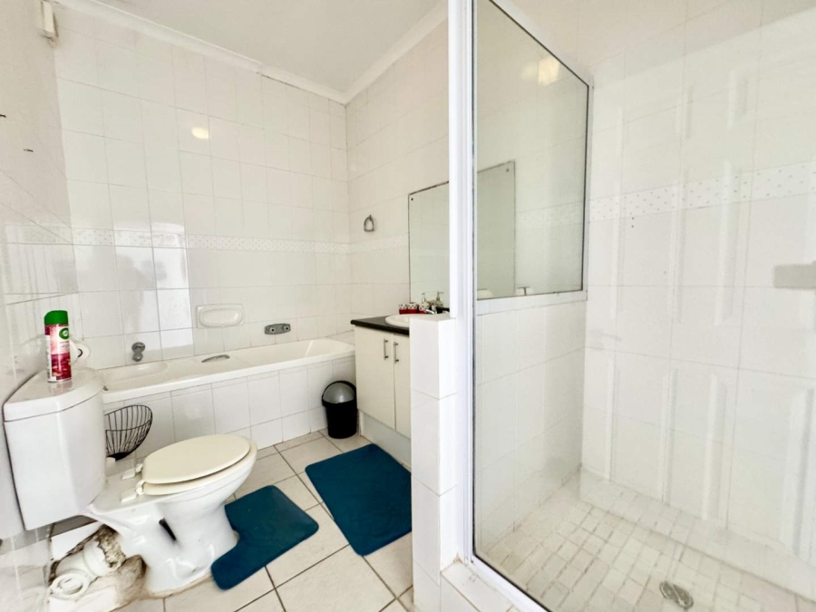 2 Bedroom Property for Sale in Selection Beach KwaZulu-Natal