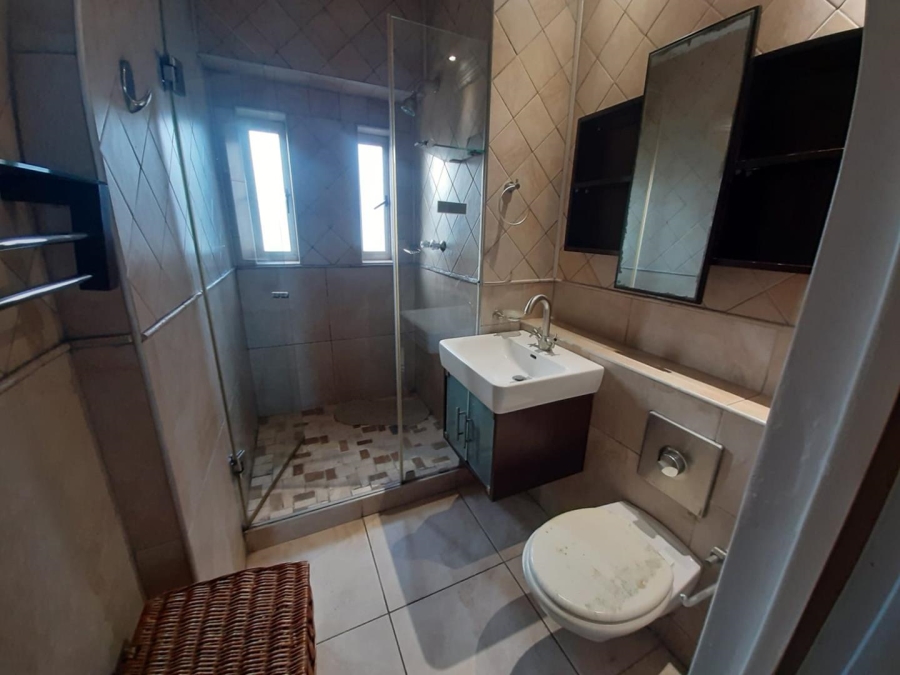 2 Bedroom Property for Sale in Amanzimtoti KwaZulu-Natal