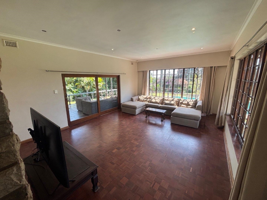 To Let 4 Bedroom Property for Rent in Kloof KwaZulu-Natal