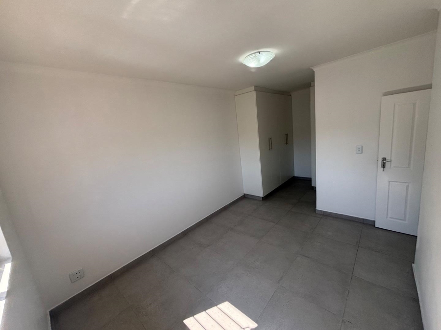 To Let 2 Bedroom Property for Rent in Winston Park KwaZulu-Natal