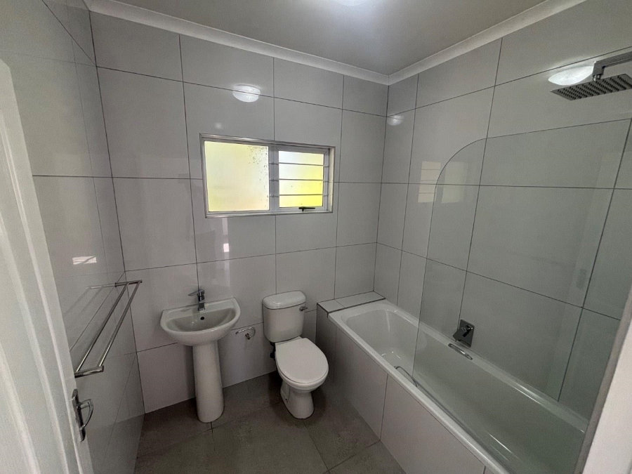 To Let 2 Bedroom Property for Rent in Winston Park KwaZulu-Natal