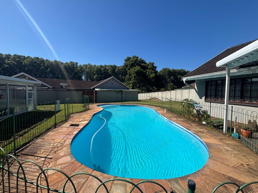 To Let 2 Bedroom Property for Rent in Winston Park KwaZulu-Natal