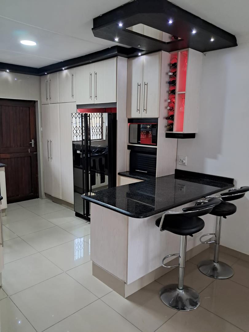 2 Bedroom Property for Sale in Escombe KwaZulu-Natal