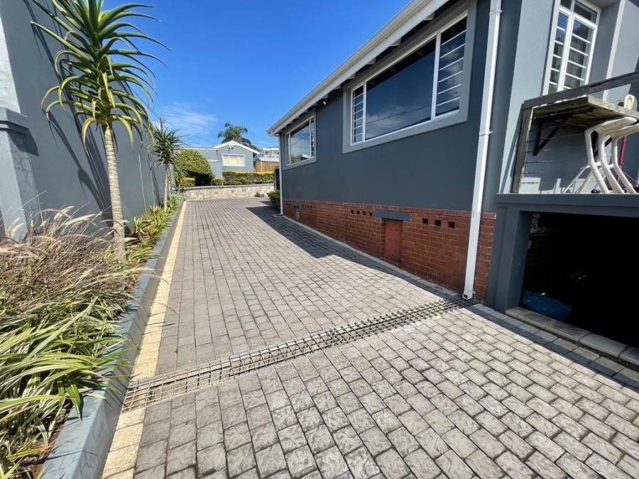 To Let 3 Bedroom Property for Rent in Athlone KwaZulu-Natal