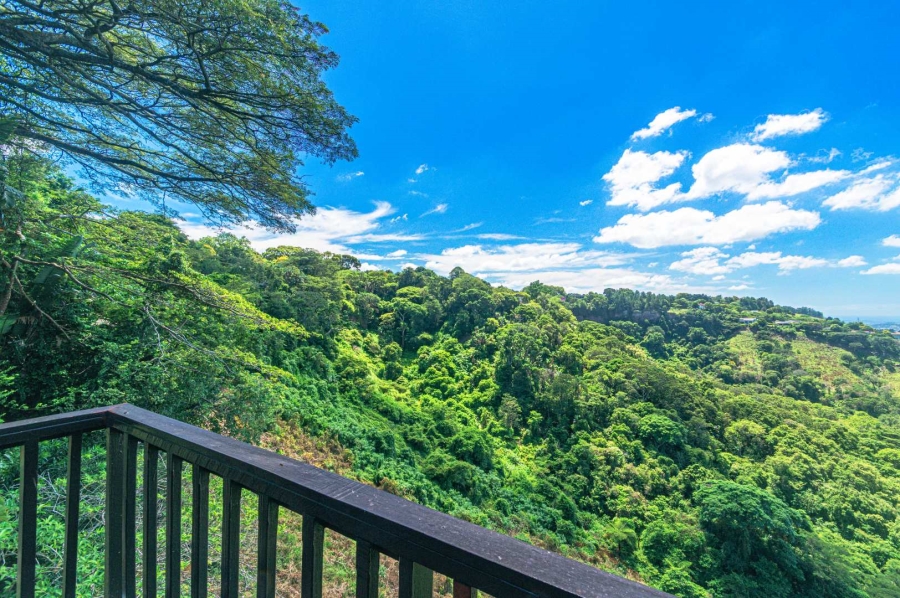 7 Bedroom Property for Sale in Kloof KwaZulu-Natal