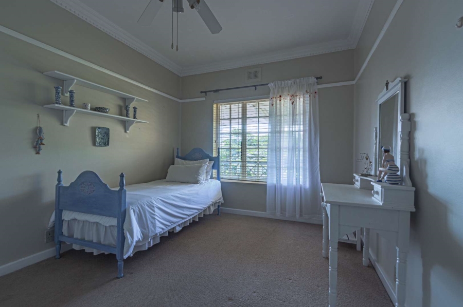 7 Bedroom Property for Sale in Kloof KwaZulu-Natal