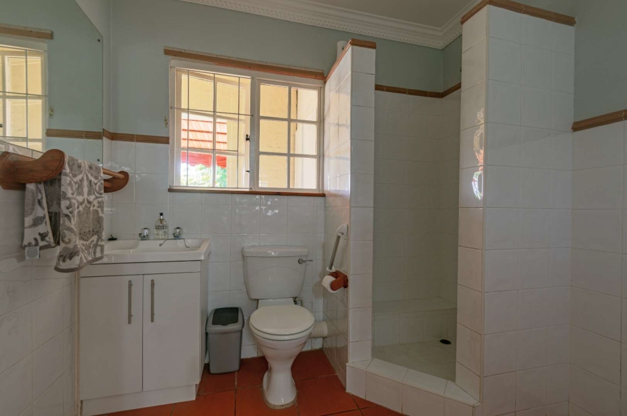 7 Bedroom Property for Sale in Kloof KwaZulu-Natal