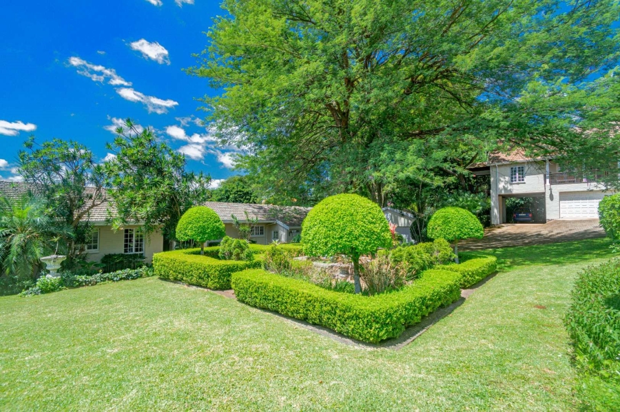 7 Bedroom Property for Sale in Kloof KwaZulu-Natal