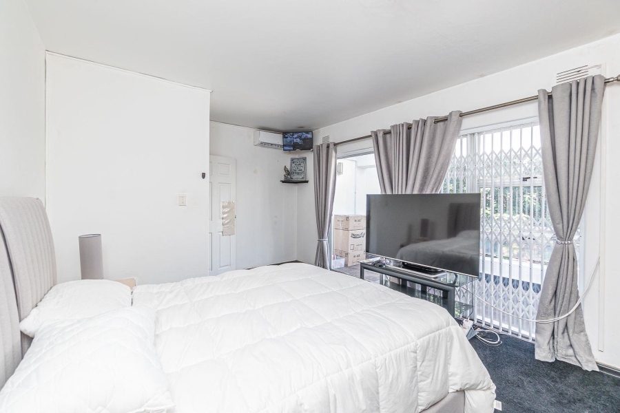 4 Bedroom Property for Sale in Athlone Park KwaZulu-Natal