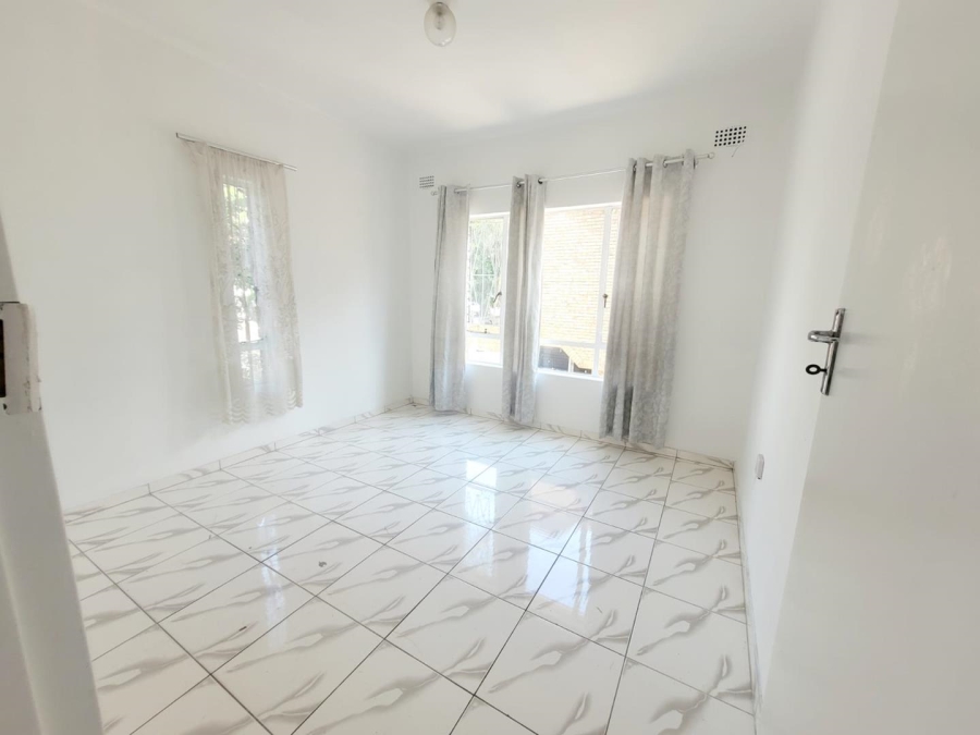 To Let 1 Bedroom Property for Rent in Overport KwaZulu-Natal