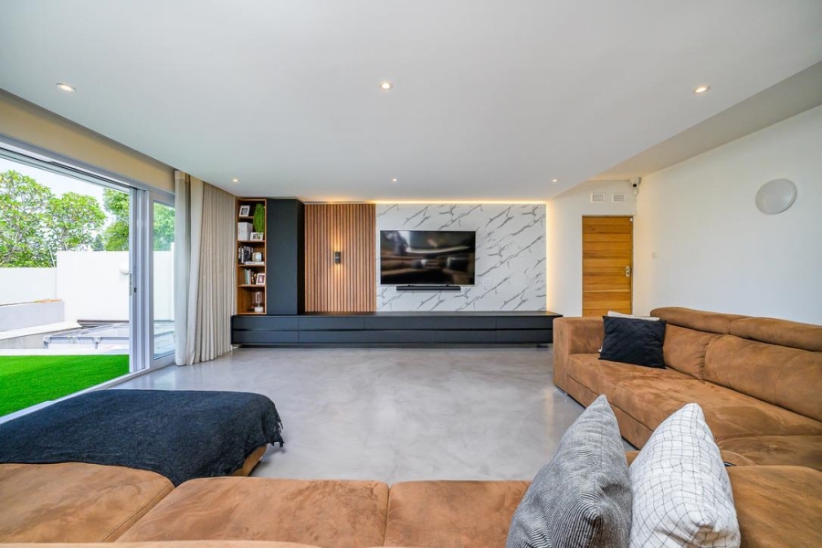 4 Bedroom Property for Sale in La Lucia KwaZulu-Natal