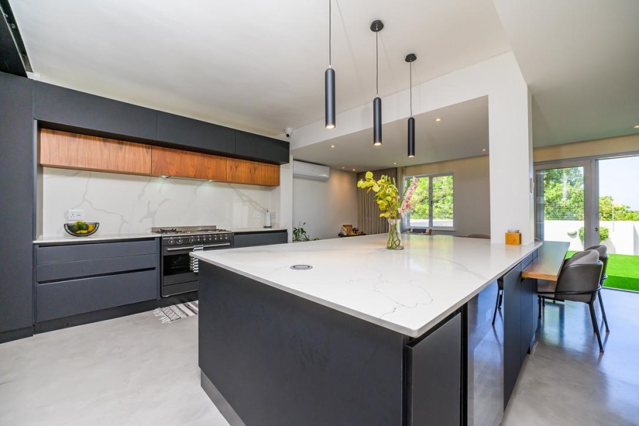 To Let 3 Bedroom Property for Rent in La Lucia KwaZulu-Natal