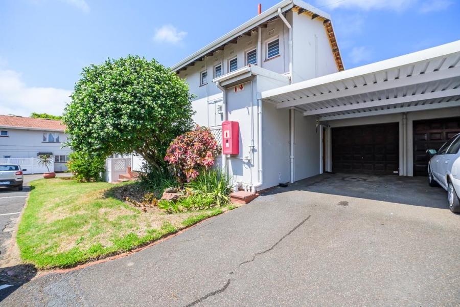 To Let 3 Bedroom Property for Rent in La Lucia KwaZulu-Natal