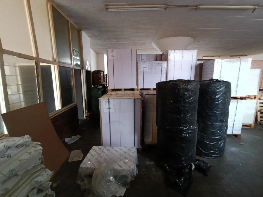 To Let commercial Property for Rent in Pineside KwaZulu-Natal