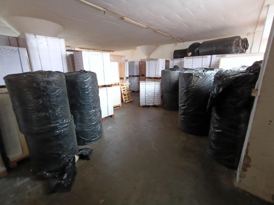 To Let commercial Property for Rent in Pineside KwaZulu-Natal