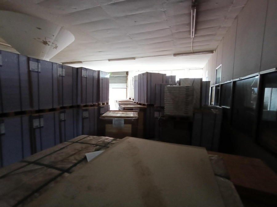 To Let commercial Property for Rent in Pineside KwaZulu-Natal