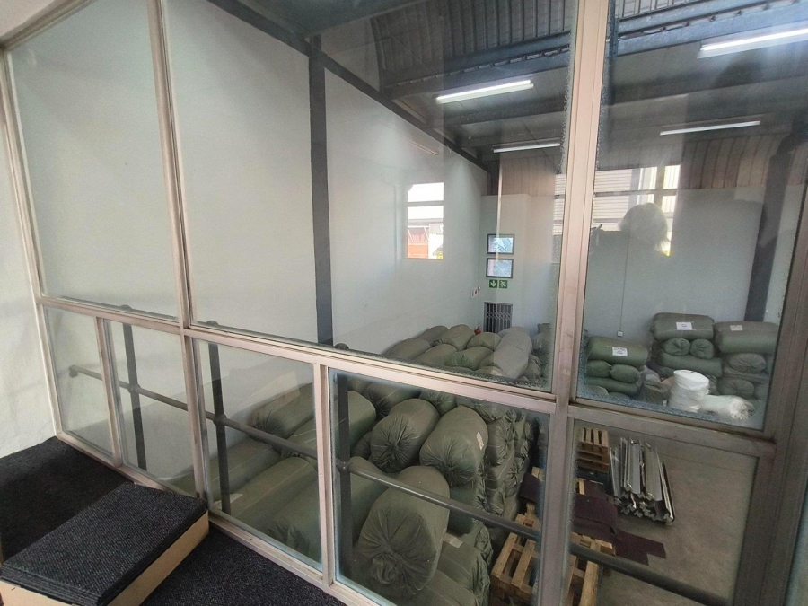 To Let commercial Property for Rent in New Germany KwaZulu-Natal