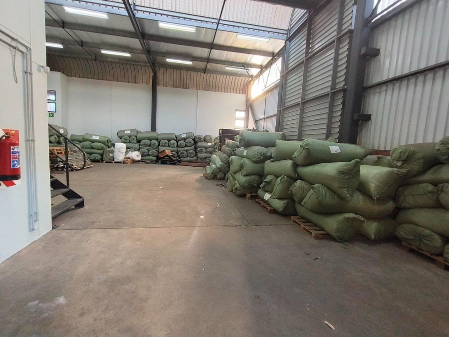 To Let commercial Property for Rent in New Germany KwaZulu-Natal