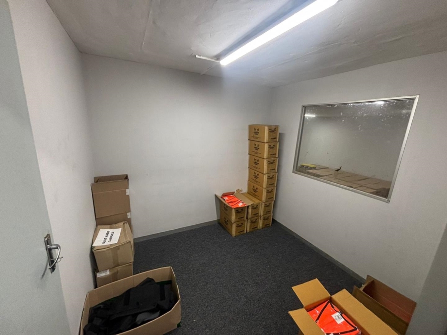 To Let commercial Property for Rent in New Germany KwaZulu-Natal