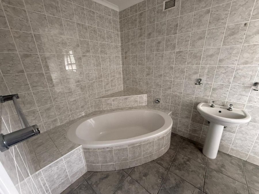 To Let 3 Bedroom Property for Rent in Richards Bay KwaZulu-Natal