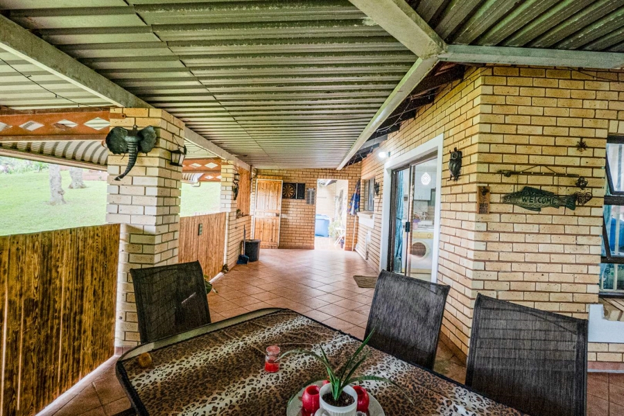 4 Bedroom Property for Sale in Amanzimtoti KwaZulu-Natal