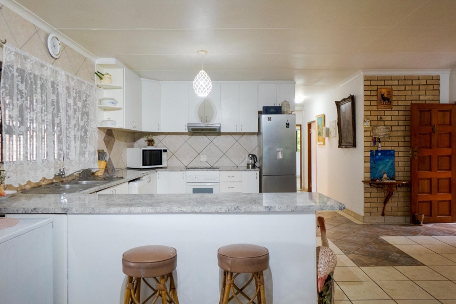 4 Bedroom Property for Sale in Amanzimtoti KwaZulu-Natal