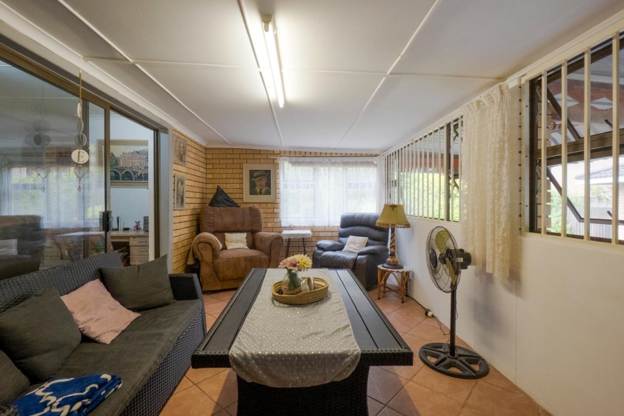 4 Bedroom Property for Sale in Amanzimtoti KwaZulu-Natal