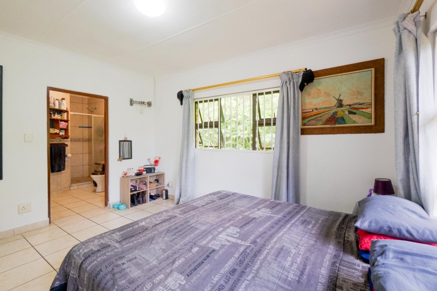 4 Bedroom Property for Sale in Amanzimtoti KwaZulu-Natal