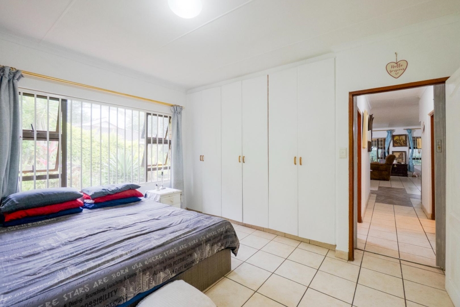 4 Bedroom Property for Sale in Amanzimtoti KwaZulu-Natal