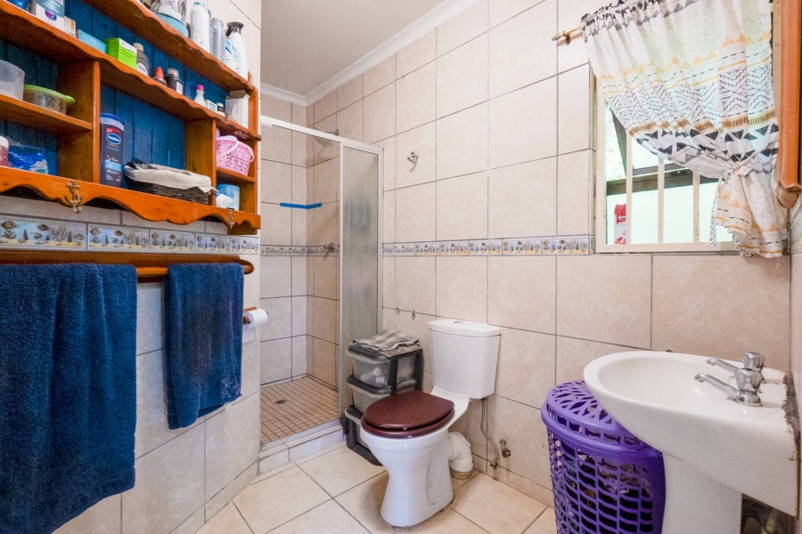 4 Bedroom Property for Sale in Amanzimtoti KwaZulu-Natal