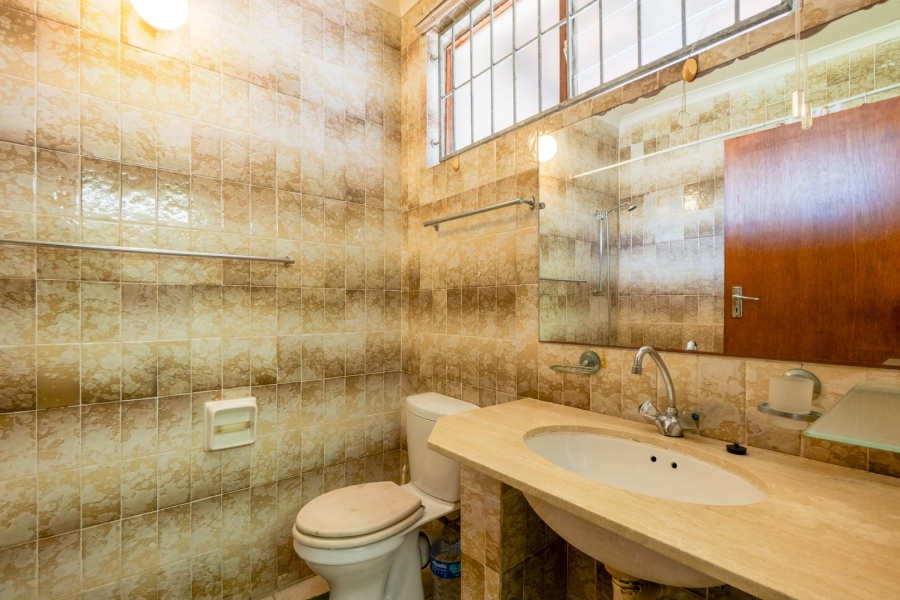 1 Bedroom Property for Sale in Amanzimtoti KwaZulu-Natal