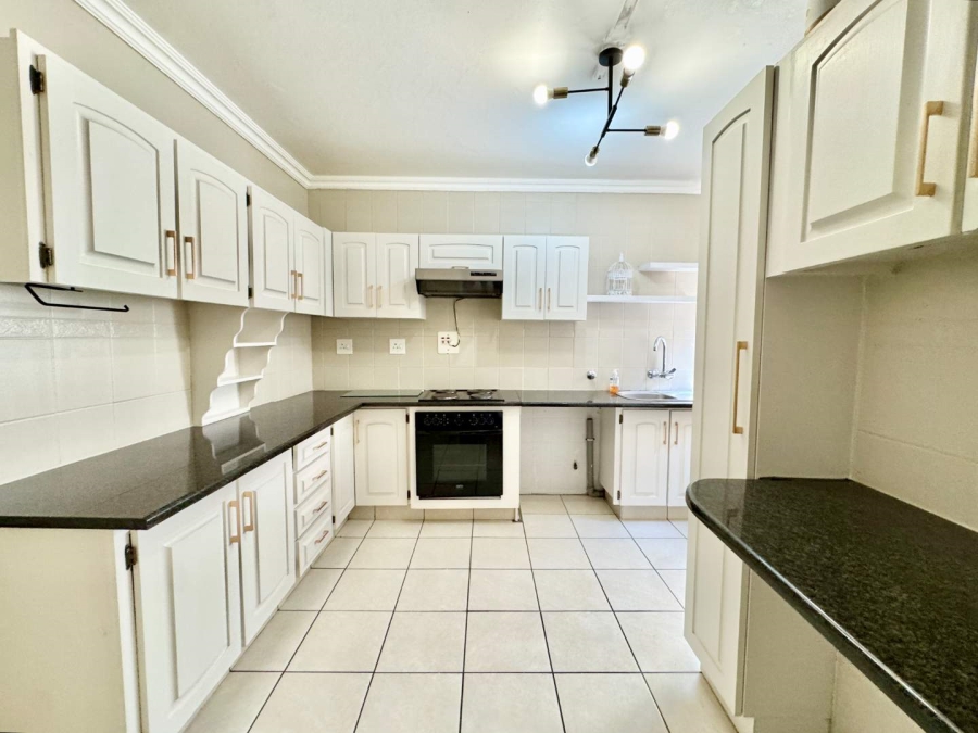 3 Bedroom Property for Sale in Sunningdale KwaZulu-Natal